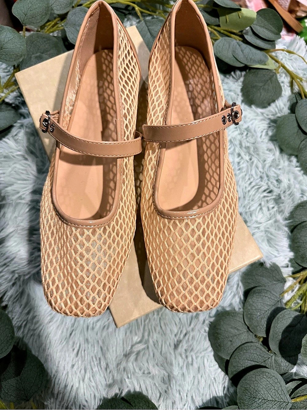 Mesh Mary Jane Flats in Brown US 8 Like New